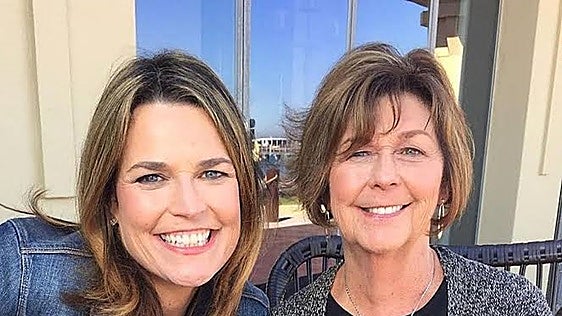 Los secuestradores de la madre de la periodista Savannah Guthrie informaron por carta de su muerte