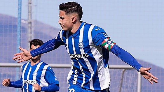 El Alavés cede al canterano Unai Ropero al Racing de Ferrol