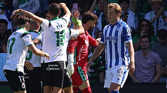 El 1x1 del Racing-Alavés: Koski, goleador en un duelo difícil. Y tú, ¿quién crees que ha destacado?