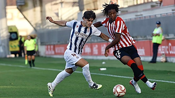 Christian Imga, la gran promesa de Lezama que ya juega en el Bilbao Athletic