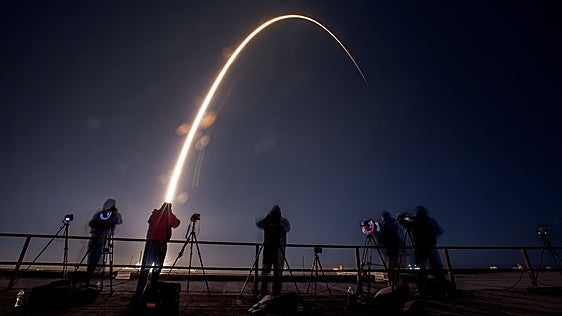 Una 'nave fantasma' de SpaceX se estrellará este miércoles en la Luna