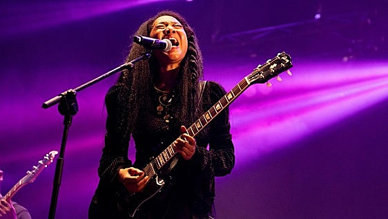 El bolazo de Judith Hill con sus padres en el Bilbao Blues Festival