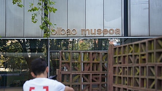 El Bellas Artes ya luce cartel de entrada