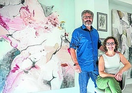 Jorge Lares y Pepa Moreno en la galería 104.5, abierta en Erandio junto a la Ría.