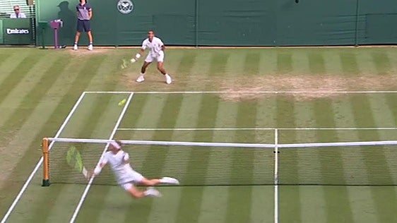 La 'palomita' de Davidovich en Wimbledon: un puntazo para el recuerdo antes de caer eliminado