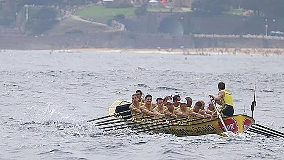 En directo, la bandera de La Concha: Bermeo queda fuera de la tanda de honor tras ser penalizada