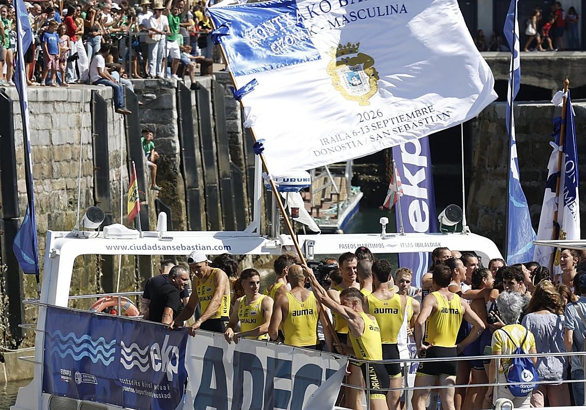 Orio vuela en San Sebastián y se lleva la Bandera de La Concha