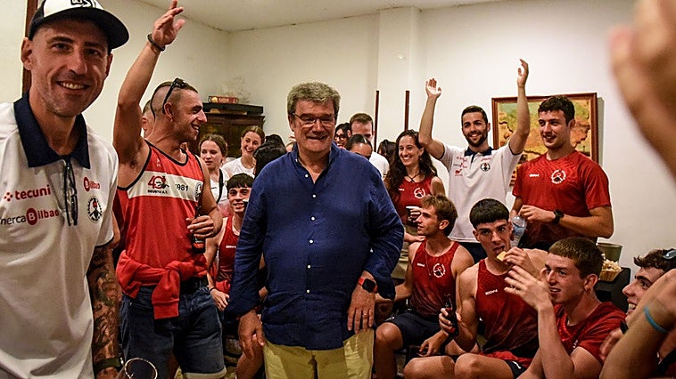 Juan Mari Aburto califica el ascenso como «un hecho histórico»