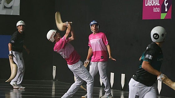 Erkiaga y Gorka juegan con fuego pero estarán en la final de la Liga Jai Alai de cesta punta