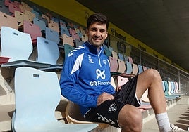 Xemi Fernández, jugador del Barakaldo, se enfrentará este sábado a la Ponferradina, donde estuvo el curso pasado.
