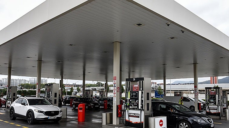 Transportistas y conductores critican que el diésel solo se ha abaratado 6 céntimos en las gasolineras
