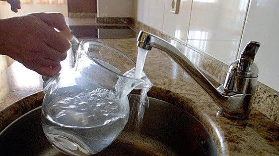 Álava se apoyará en Vitoria para gestionar el agua en los pueblos