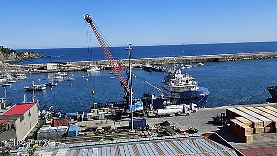 El muelle comercial de Bermeo actualiza su seguridad y se sitúa a la altura de grandes puertos