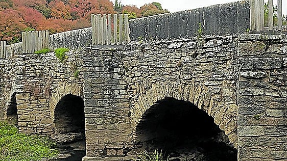 Los ojos del puente romano de Trespuentes, de nuevo obstruidos
