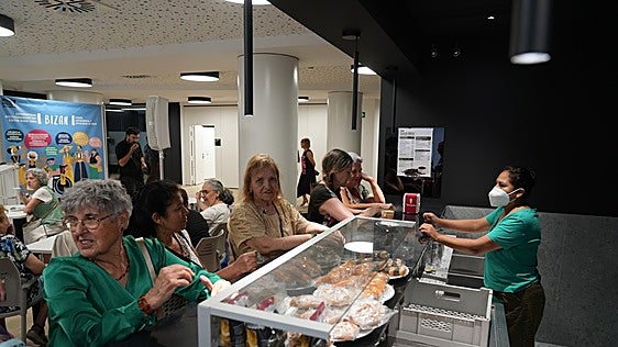Bizan Zaramaga reabre sus puertas e incorpora un nuevo espacio de atención de servicios sociales