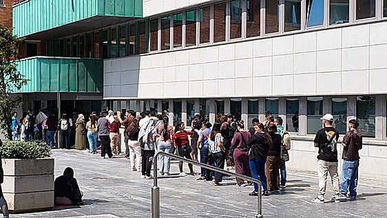 Barakaldo ayuda a buscar empleo a los migrantes que acaban de regularizar su situación