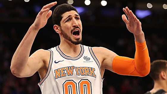 Enes Kanter eta Royce White emakumezkoen ligara joango dira?