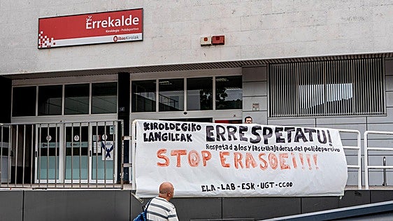 Empleados de las piscinas de Bilbao exigen presencia policial por el aumento de las agresiones