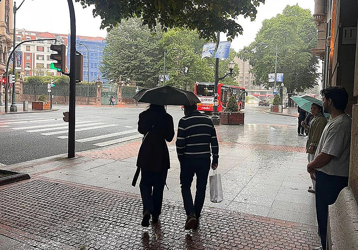 La lluvia regresa a Bizkaia: una vaguada atlántica dejará fuertes tormentas desde este jueves