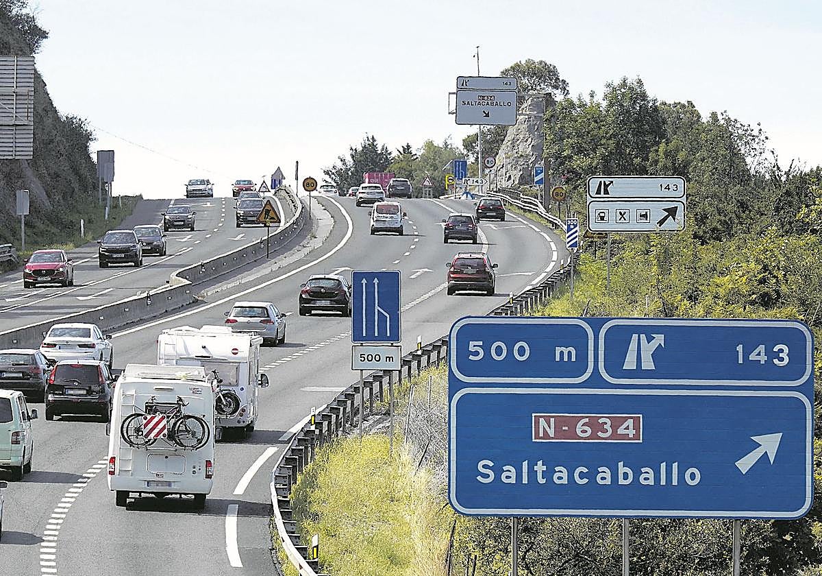 El radar de tramo de Saltacaballo caza a 82 conductores al día en su primer año en activo