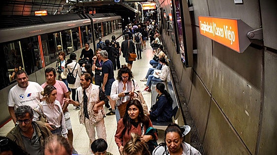 El metro bate un nuevo récord en Aste Nagusia: 2,7 millones de usuarios en nueve días