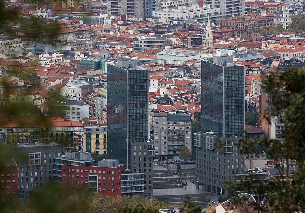 El precio medio del alquiler en Bilbao supera los mil euros al mes por primera vez: consúltalo barrio por barrio