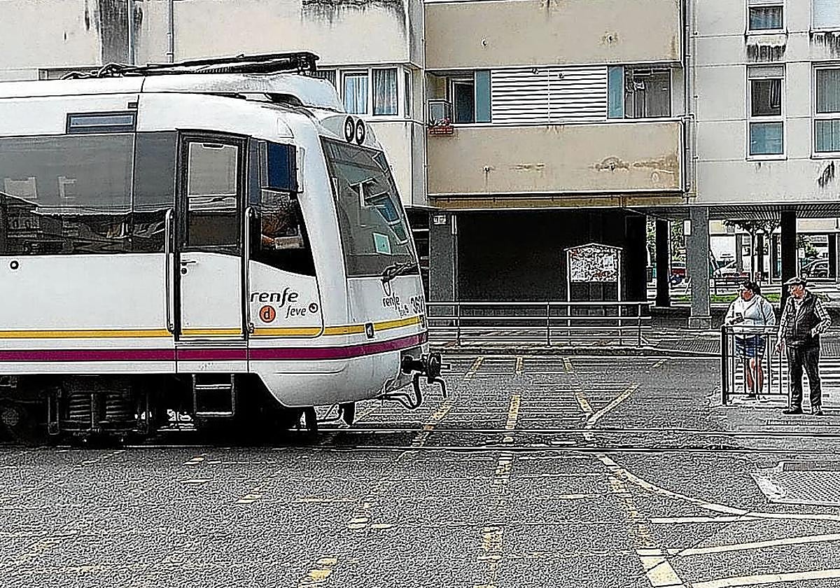 Interrumpida la circulación de la Línea C-4 de Cercanías entre Aranguren y Zaramillo por «posible robo de cable»