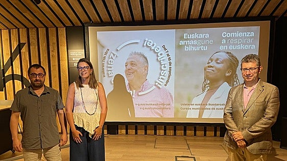 Vitoria ofrece 732 plazas para que padres, mayores de 55 años, extranjeros y comerciantes aprendan euskera