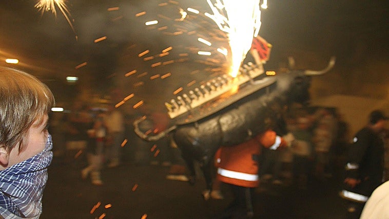 Reclama 87.500 euros a Durango tras sufrir daños oculares graves en un toro de fuego hace dos años