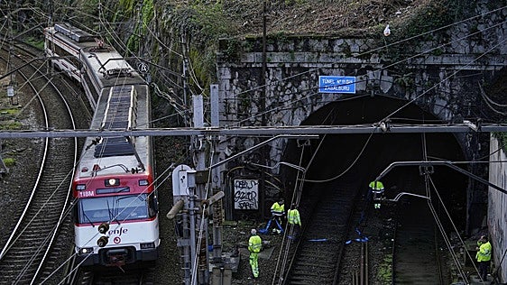 Retrasos en la línea de Renfe que une Bilbao y Santurtzi por otro robo de cable