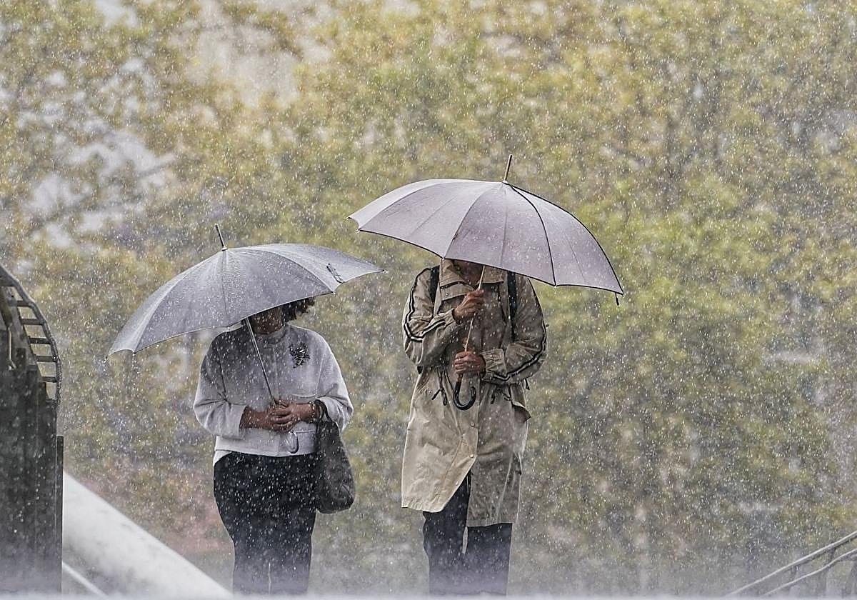 El importante aviso de la Aemet: una vaguada dejará varios días con lluvia