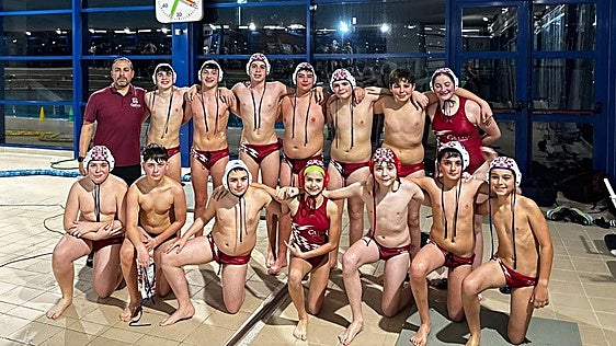 Tres equipos de waterpolo de Getxo no pueden competir «al no inscribirles la directiva»