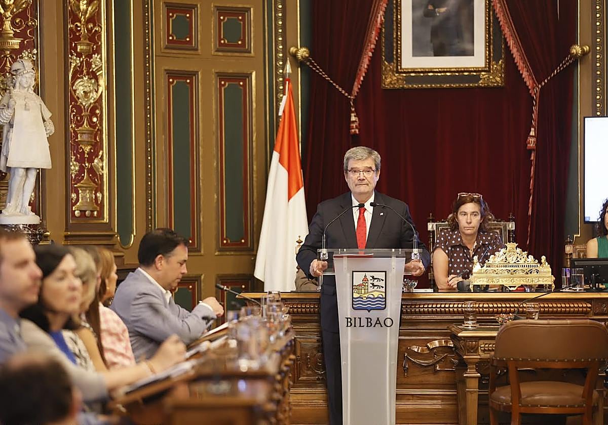 Aburto se despide con «cicatrices» y ensalza su legado a ocho meses de dejar la Alcaldía
