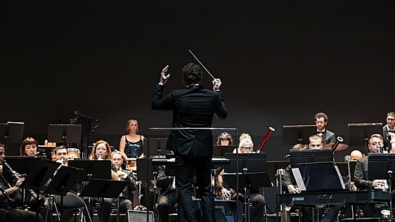 La Banda Municipal de Vitoria arranca la temporada a ritmo del Big Bang