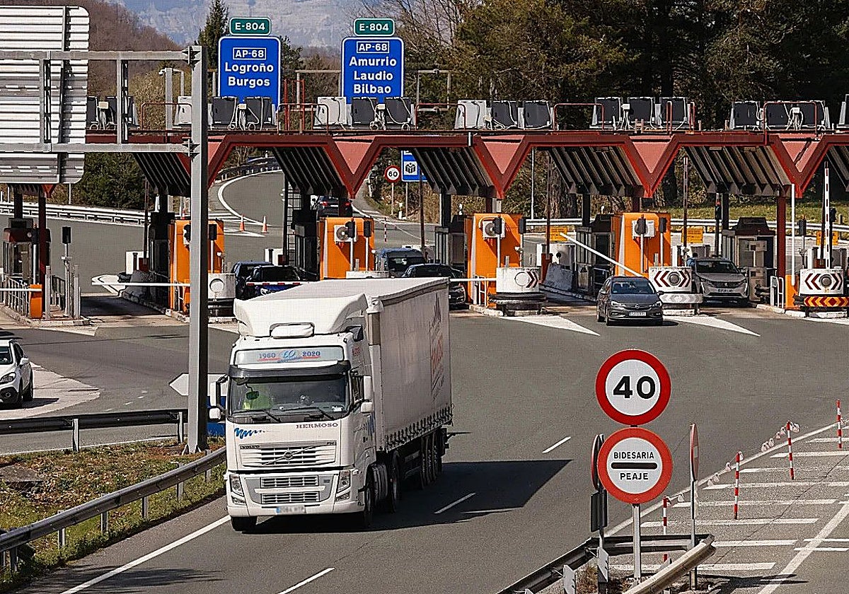 «La autopista Bilbao-Vitoria debe ser gratuita, ir a trabajar o estudiar no puede ser un lujo»
