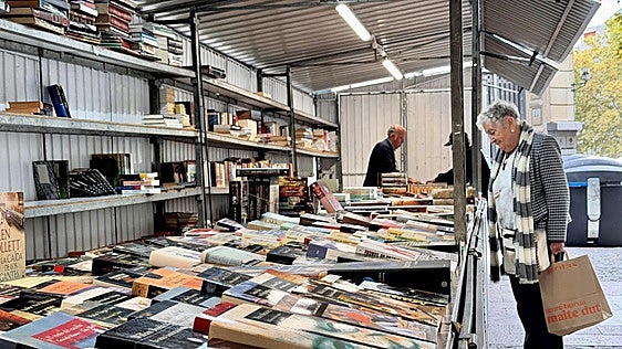 La Feria del Libro Antiguo y de Ocasión de Vitoria, una «segunda vida» con ejemplares desde 1 euro