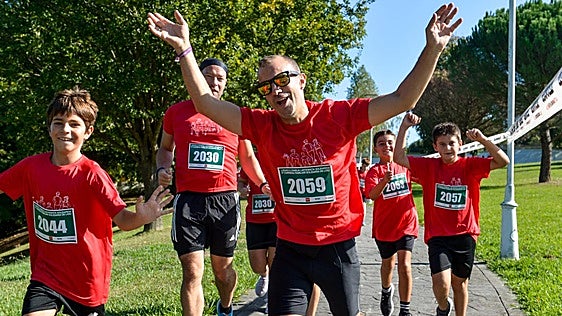 La Carrera Familiar Solidaria de Loiu, en imágenes