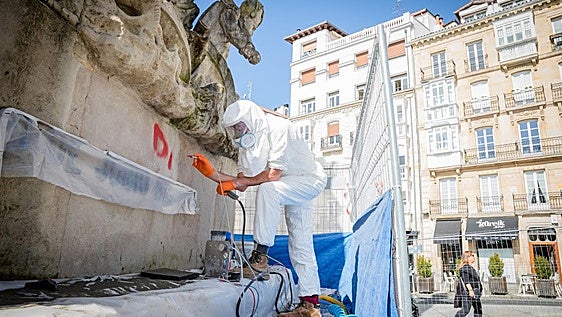 El PP pide al Ayuntamiento que defina un plan para restaurar el Monumento a la Batalla de Vitoria
