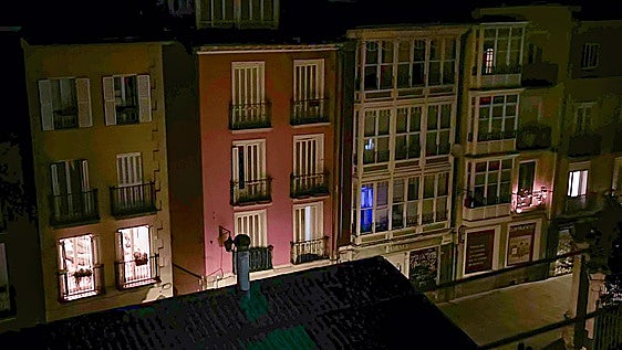 Otra avería deja sin alumbrado público a un tramo de 45 portales de Zapatería y Herrería