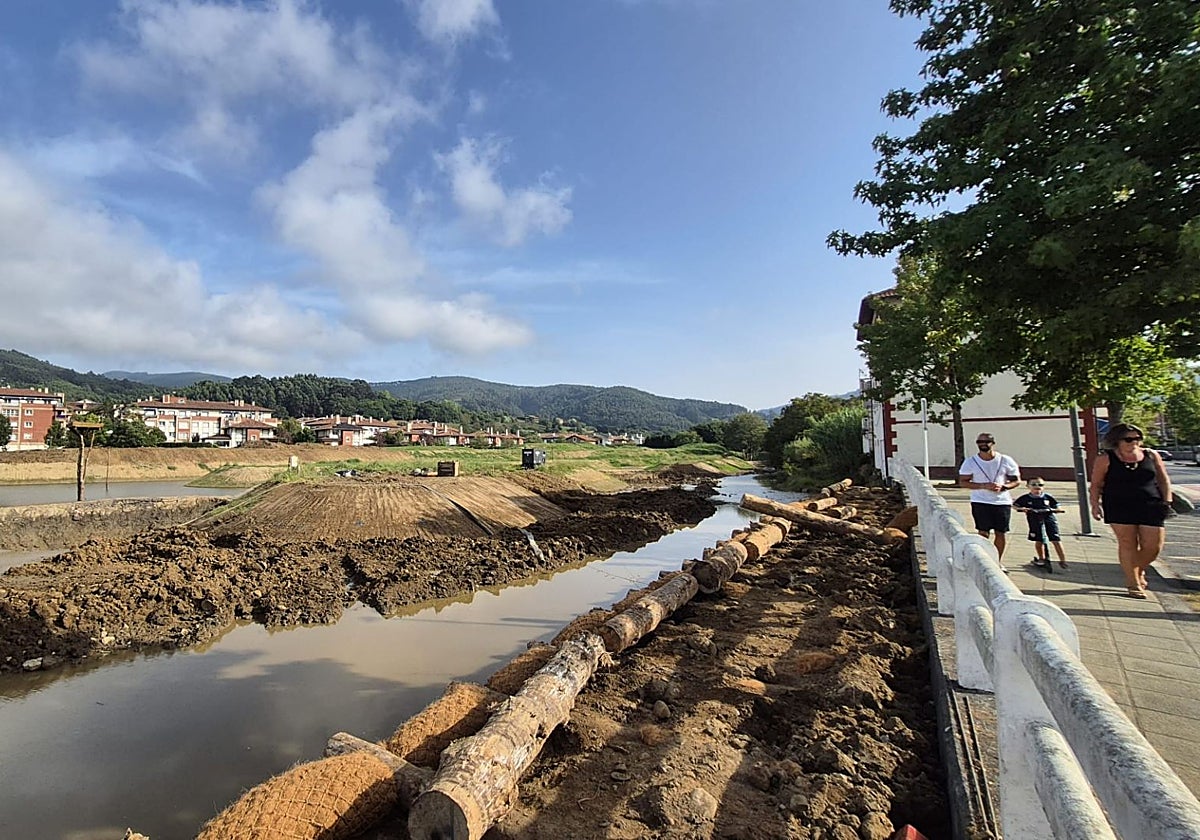 Bakio podrá disfrutar de su parque fluvial para finales noviembre