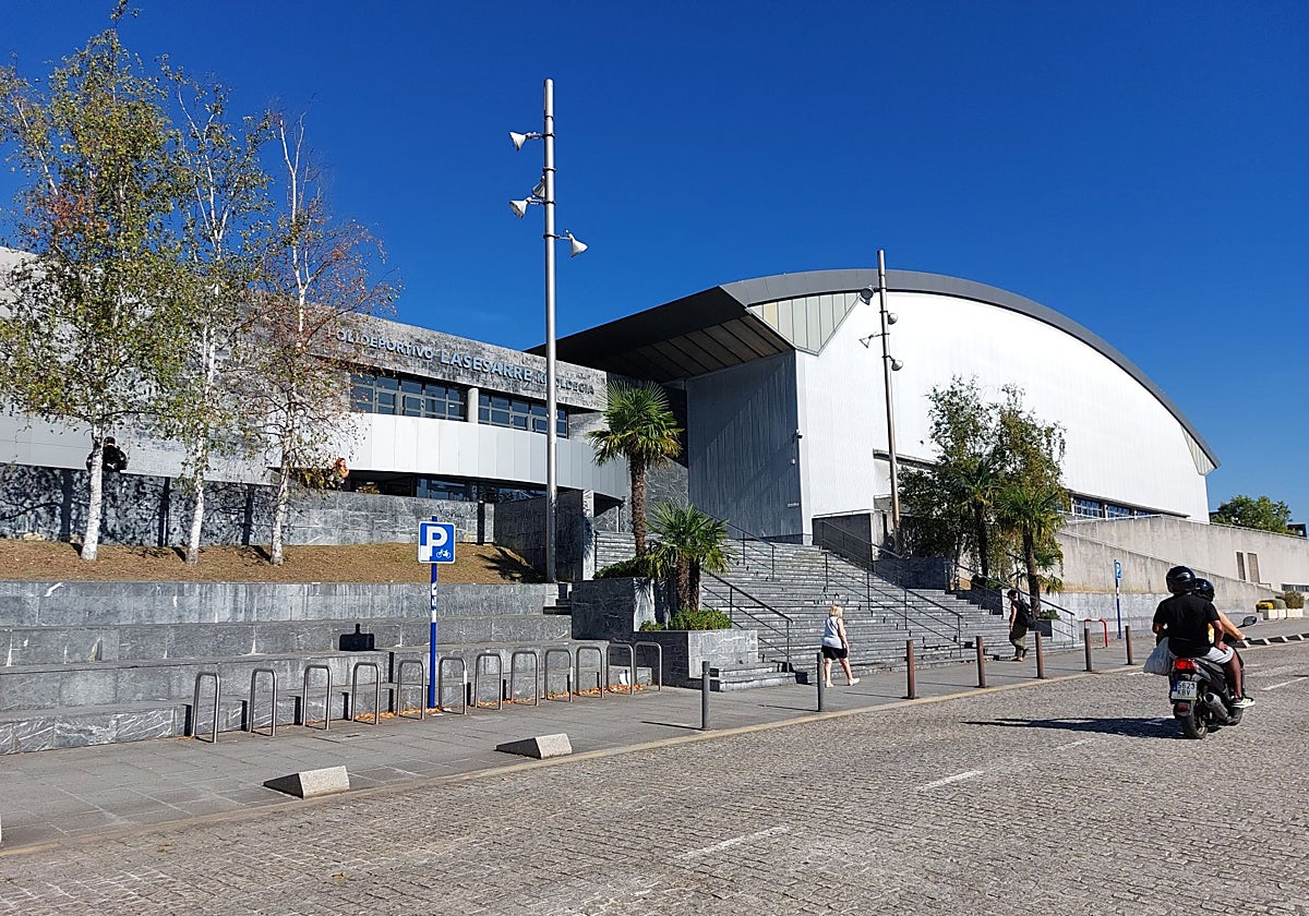 Un cerramiento perimetral protegerá de intrusos al polideportivo de Lasesarre