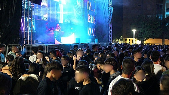 Los espectáculos musicales en la calle Cantabria y en la zona de txosnas son los que levantan más polémica.