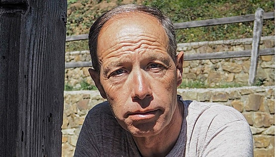 «Hay quien cree en la IA como si fuera palabra de Dios, urge regularla»