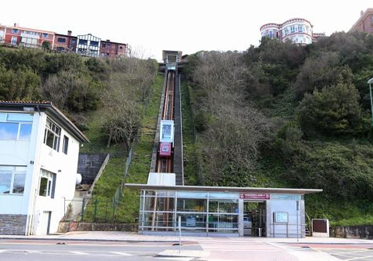 El ascensor de Ereaga dejará de funcionar dos meses para su mantenimiento