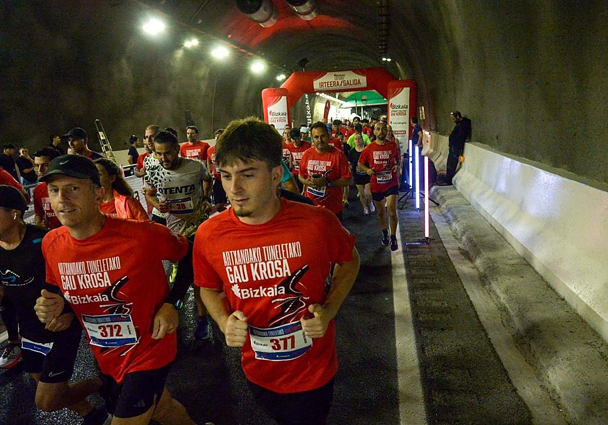 Una noche para correr por los túneles