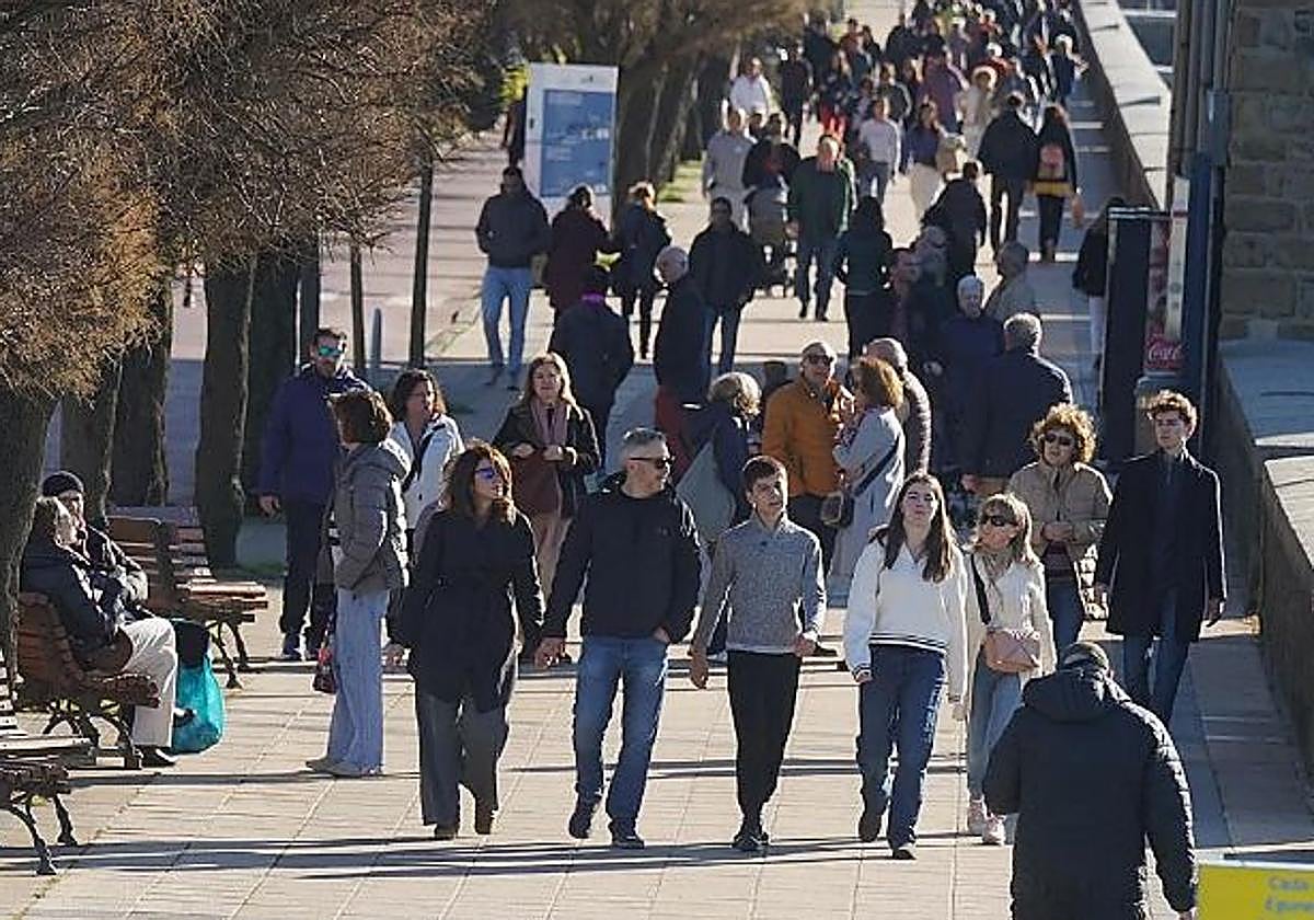 Bizkaia disfruta de las últimas horas de buen tiempo con temperaturas cercanas a los 30 grados