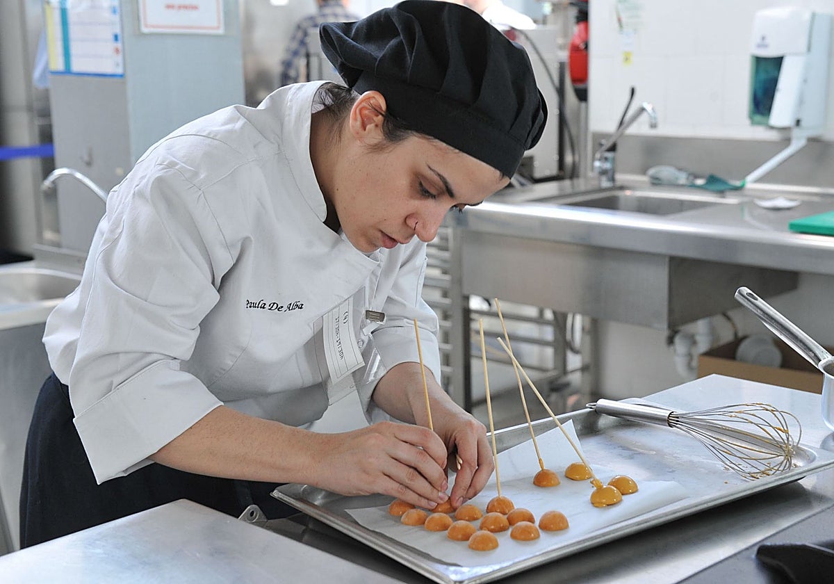 Bermeo Tuna World Capital y la Escuela Superior de Hostelería de Bilbao impulsan la cocina del atún