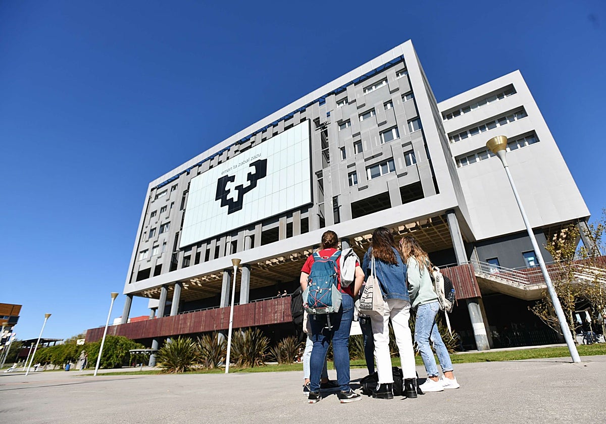 La Universidad descubre la fe verdadera