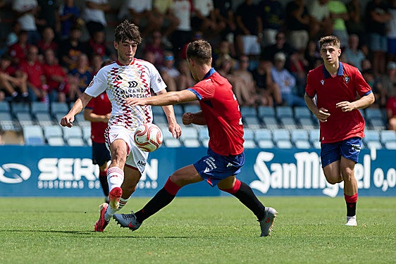 El Leganés paga la cláusula de rescisión y se lleva a Unax del Mirandés