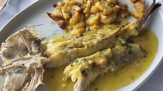 Del mar a la brasa y de la brasa al plato